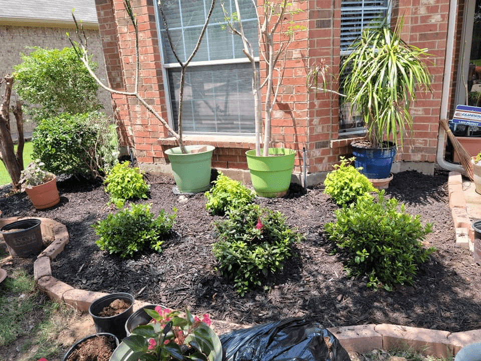 Flower Beds & Mulch